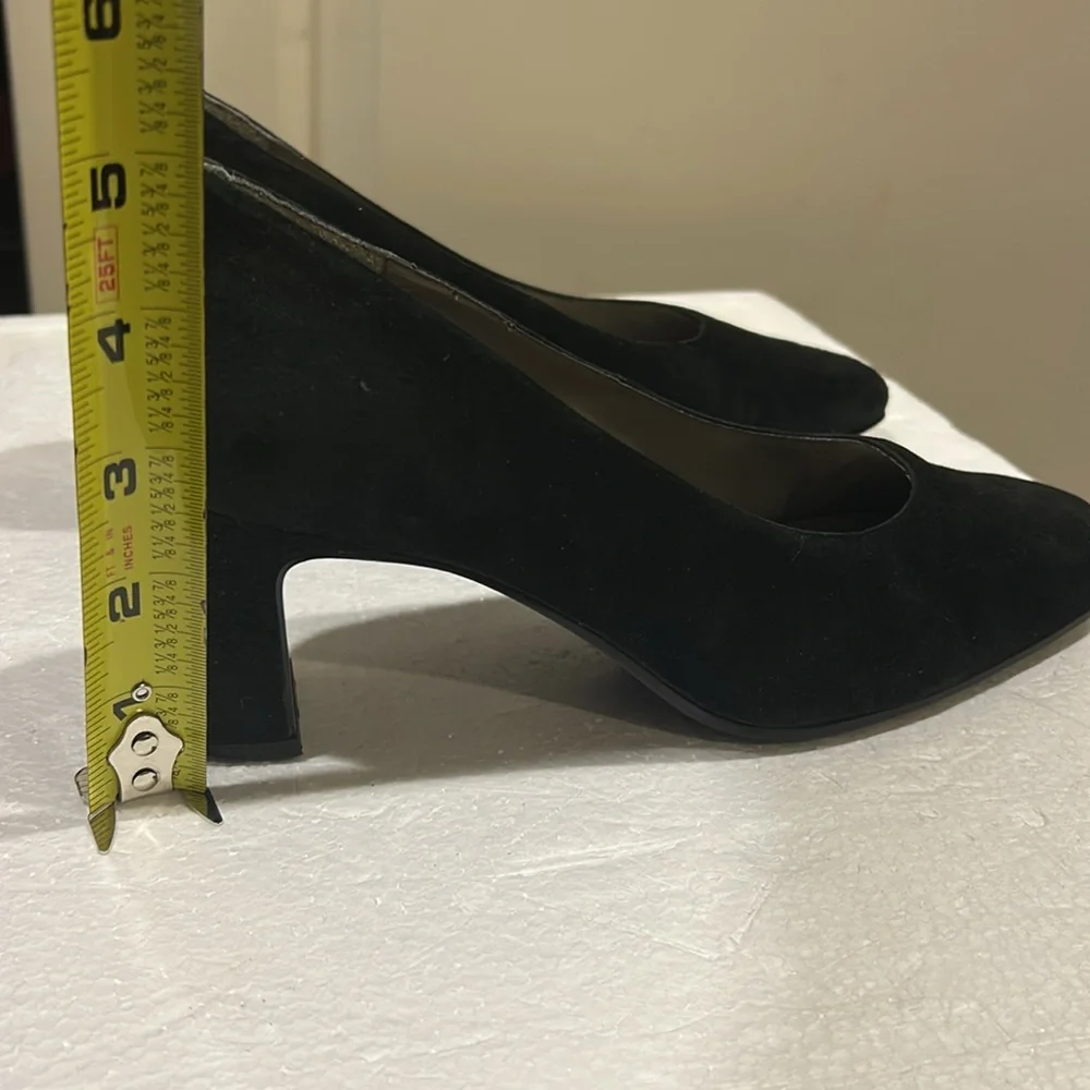 Bandolino suede leather slip on heels pumps from Nordstrom women Size 6.5 black